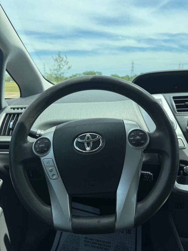 2012 Toyota Prius v Five