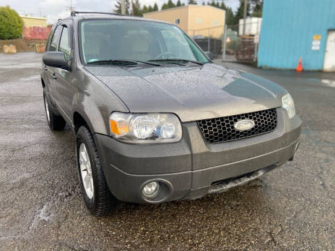2005 Ford Escape for sale at Bright Star Motors in Tacoma WA