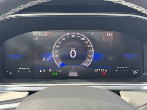 2025 Volkswagen Taos SE 4Motion