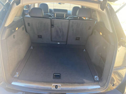 2011 Audi Q5 3.2 quattro Premium Plus