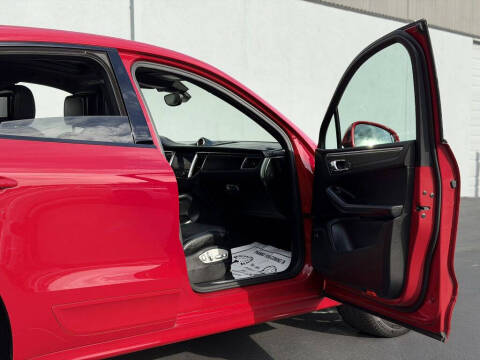 2018 Porsche Macan GTS