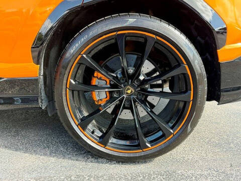 2022 Lamborghini Urus