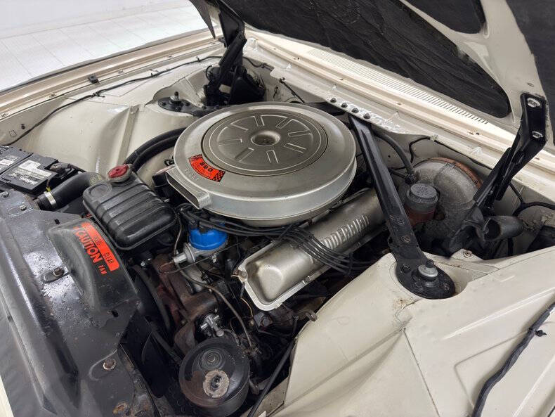 1961 Ford Thunderbird