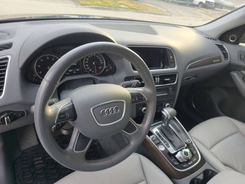 2015 Audi Q5 2.0T quattro Premium Plus