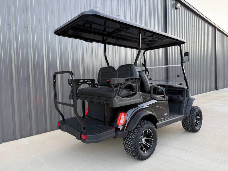 2025 Madjax E4 Lifted