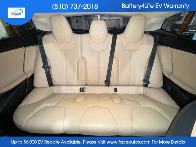 2015 Tesla Model S 85