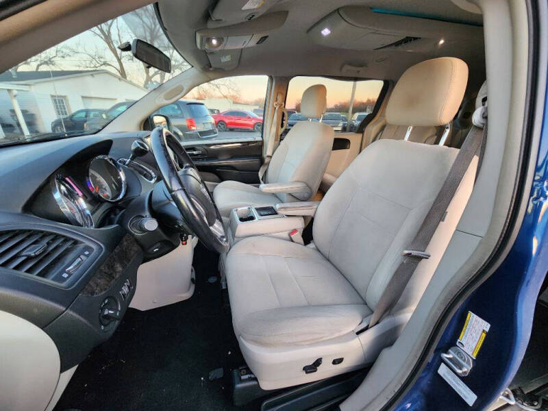 2011 Dodge Grand Caravan Crew