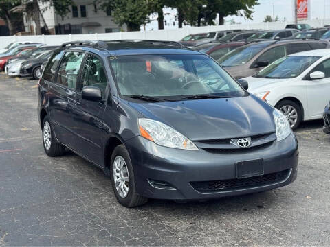 2007 Toyota Sienna CE 7-Passenger