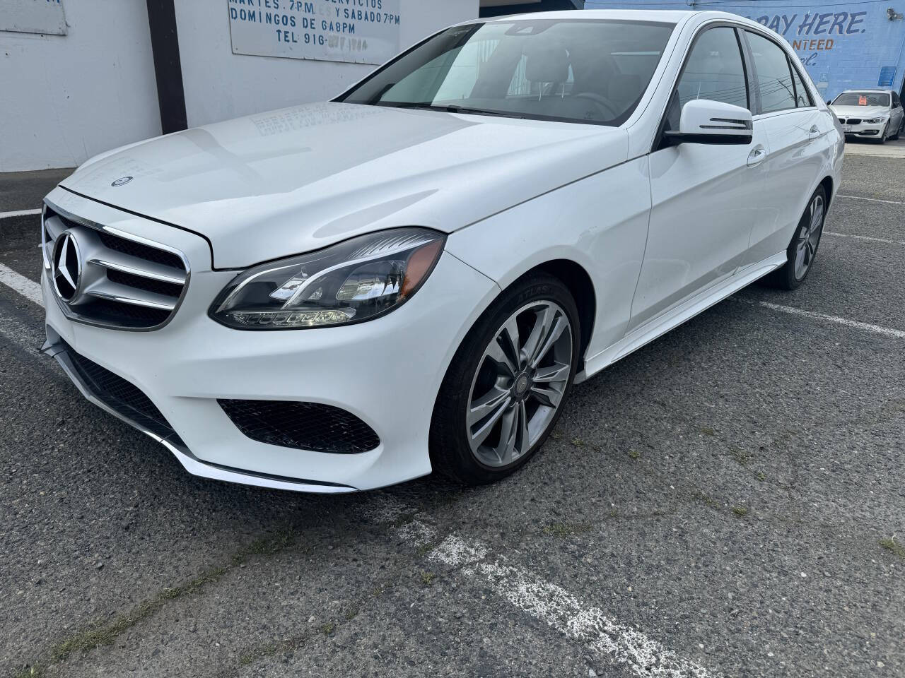 Off white 2016 Mercedes-Benz E-Class E 350 E 350 4dr Sedan 1