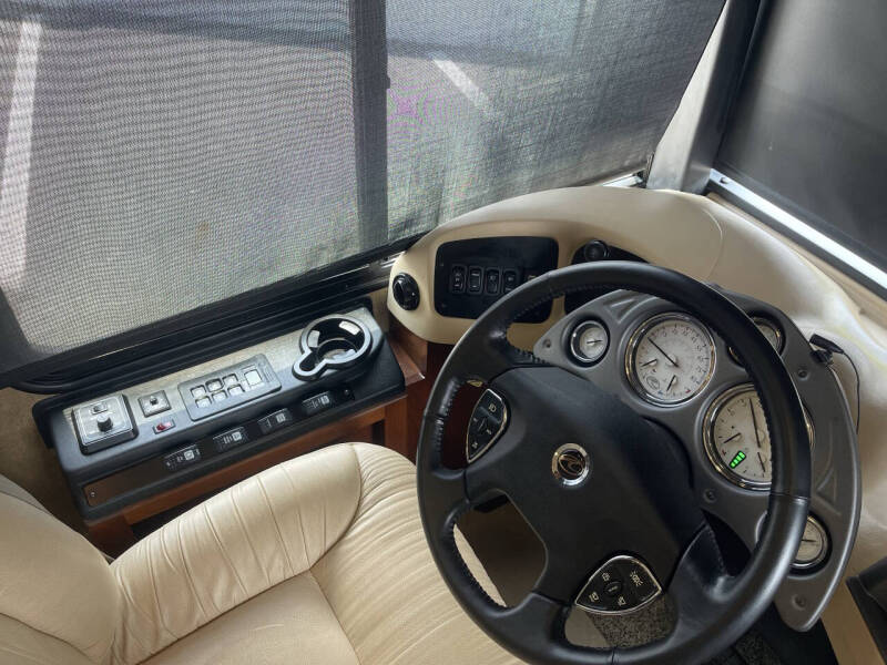 2013 Freightliner XCM Chassis