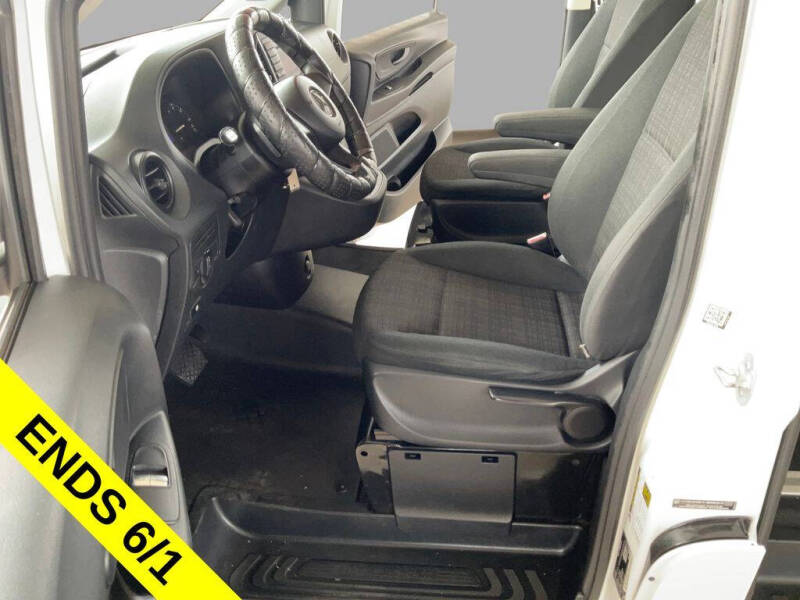 2016 Mercedes-Benz Metris Passenger