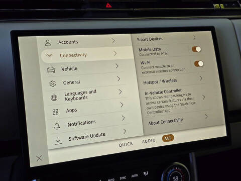 2023 Land Rover Range Rover P400 SE