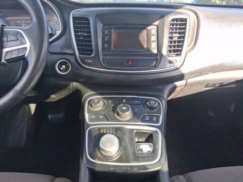 2015 Chrysler 300 Limited