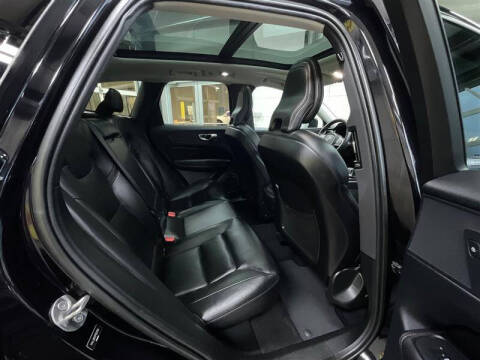 2023 Volvo XC60 B5 Core