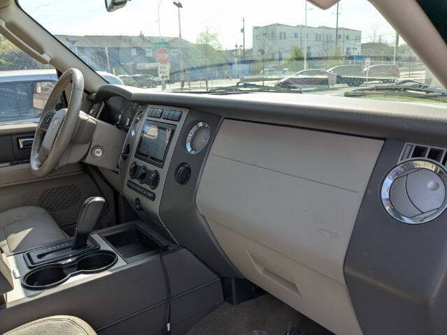 2012 Ford Expedition XLT