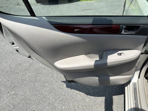 2004 Lexus ES 330