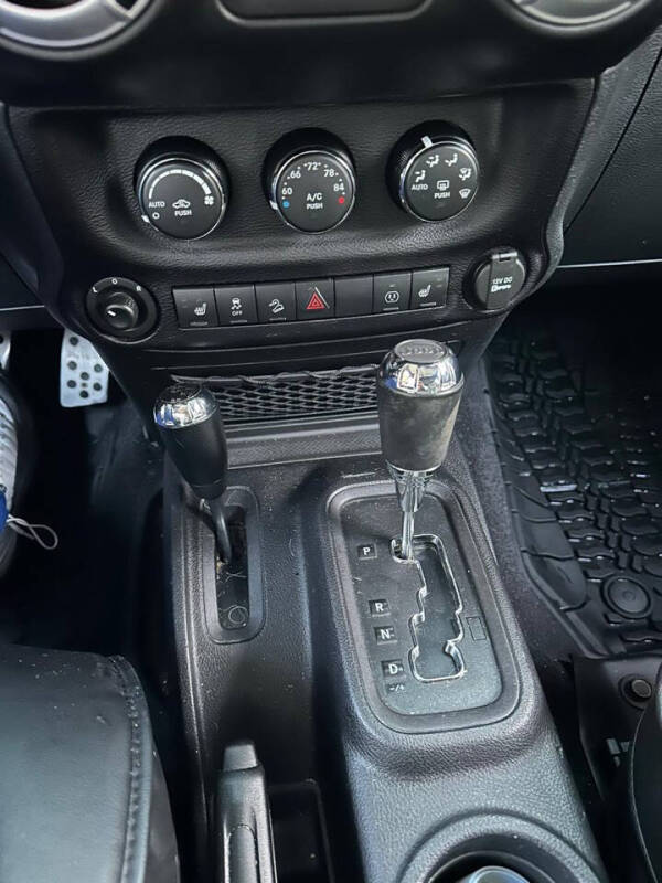 2015 Jeep Wrangler Unlimited Sahara