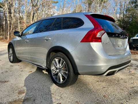 2016 Volvo V60 Cross Country T5