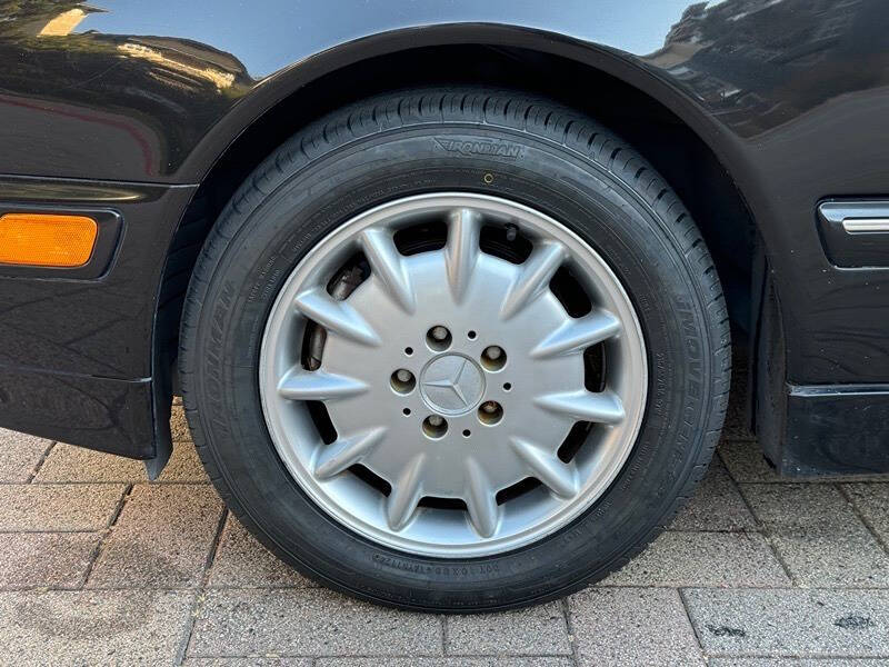 2000 Mercedes-Benz E-Class E 320