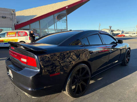 2012 Dodge Charger SE