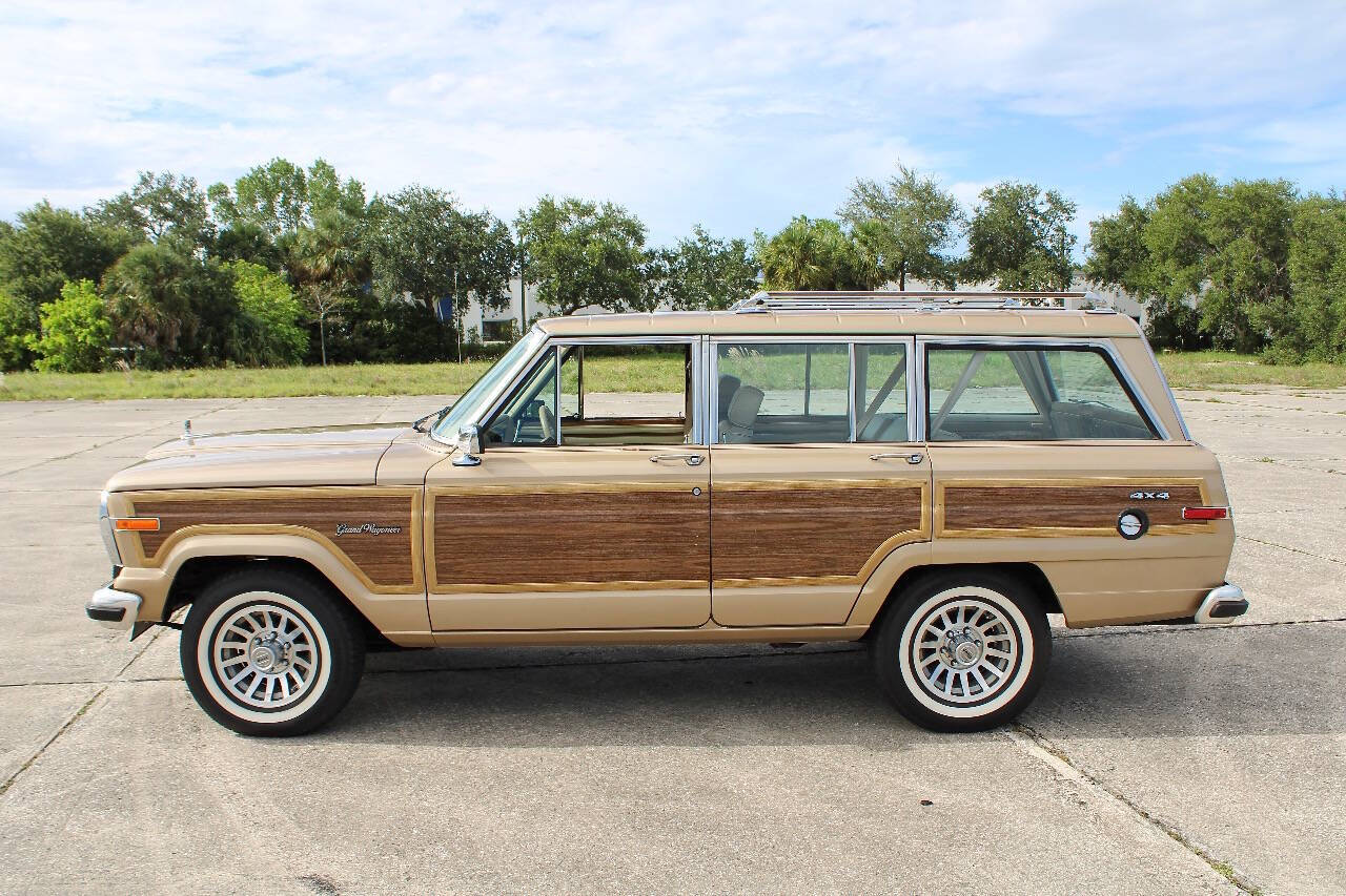 1989 Jeep Grand Wagoneer 97