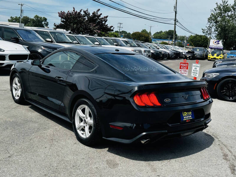 2019 Ford Mustang EcoBoost