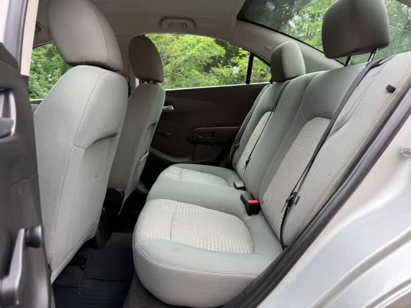 2013 Chevrolet Sonic LS Auto