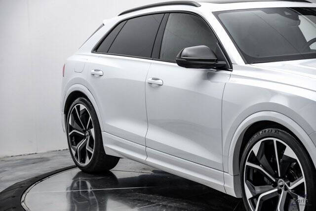 2023 Audi RS Q8 4.0T quattro