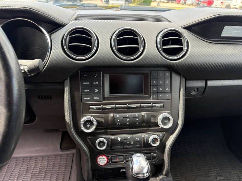 2016 Ford Mustang V6
