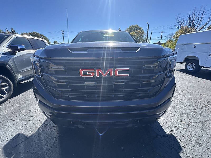 2026 GMC Sierra 1500 Elevation Standard