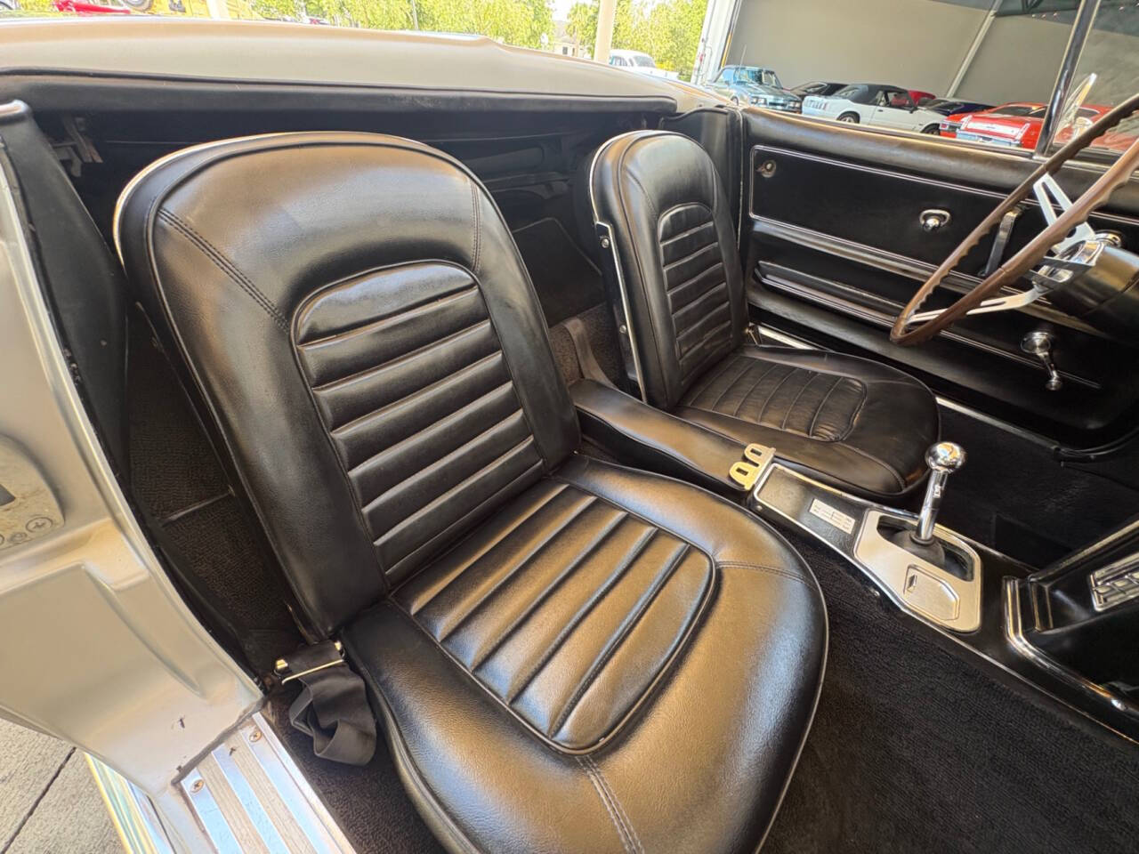 1966 Chevrolet Corvette 36