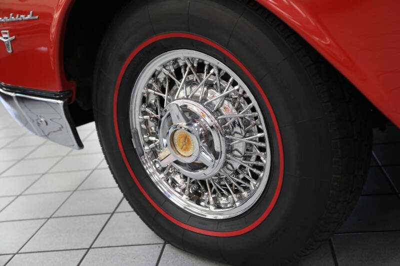1961 Ford Thunderbird