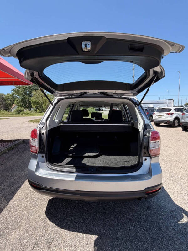 2016 Subaru Forester 2.5i