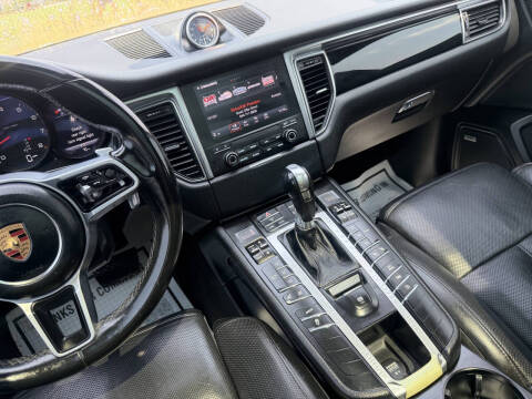 2018 Porsche Macan