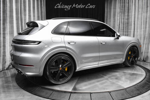2025 Porsche Cayenne GTS