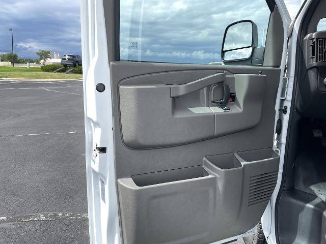 2024 Chevrolet Express 2500