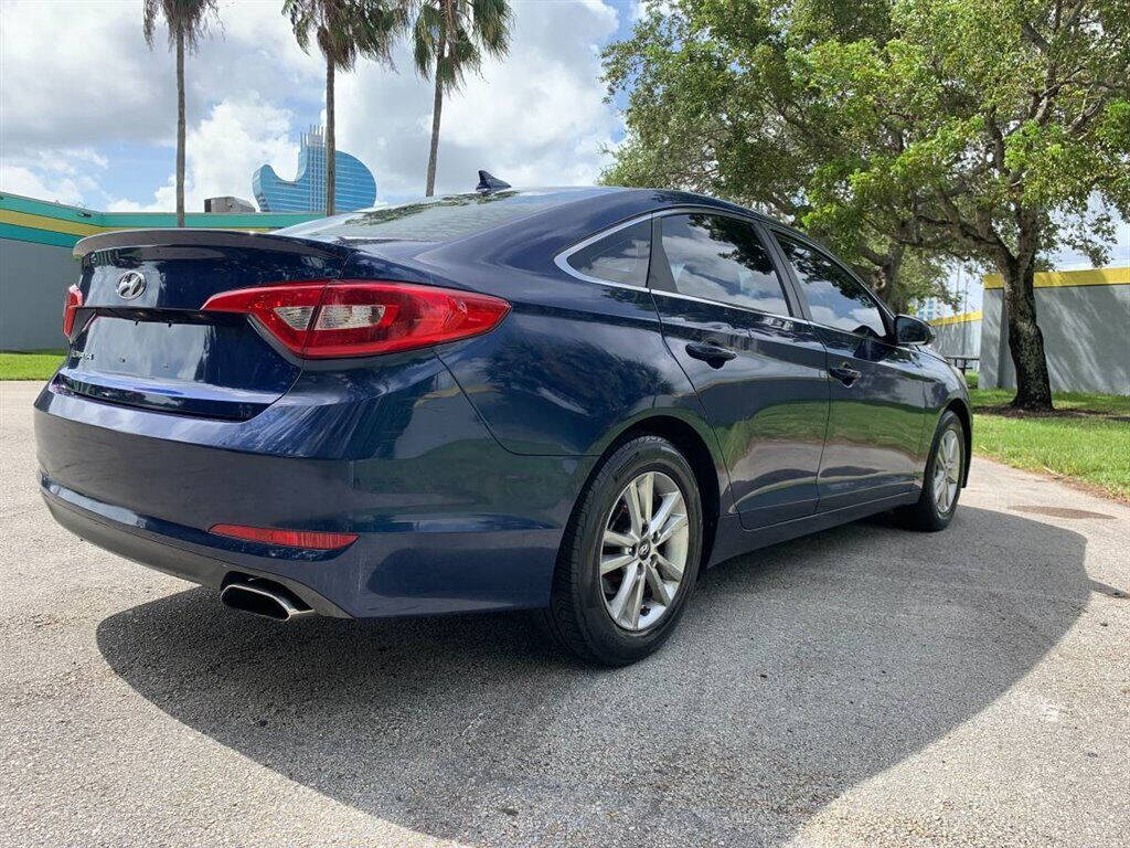 2017 Hyundai Sonata  - $0