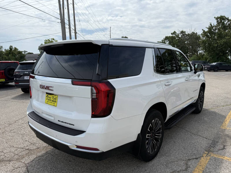 2025 GMC Yukon Elevation