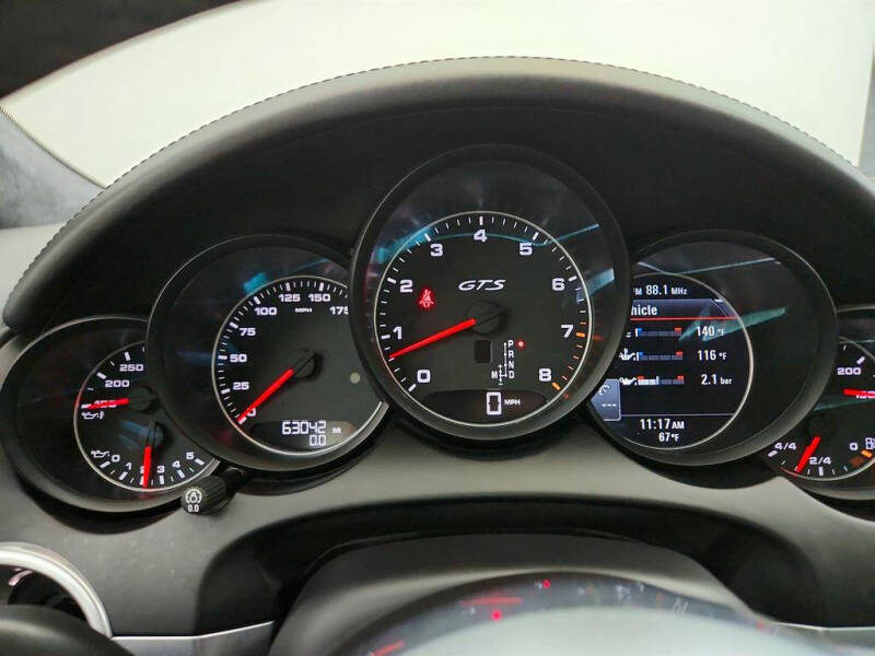 2016 Porsche Cayenne GTS