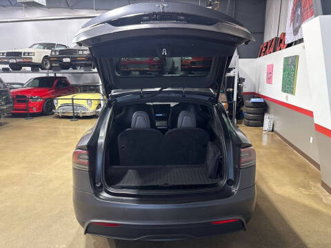 2022 Tesla Model X Plaid