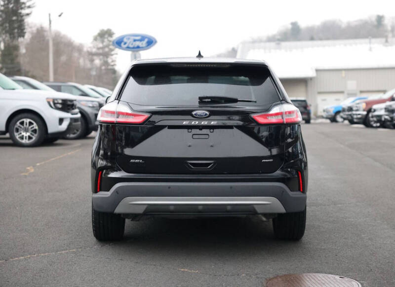 2022 Ford Edge SEL