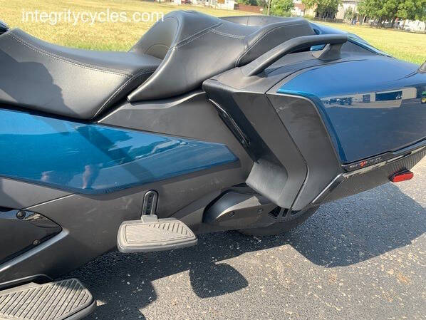 2021 Can-Am Spyder® RT SE6