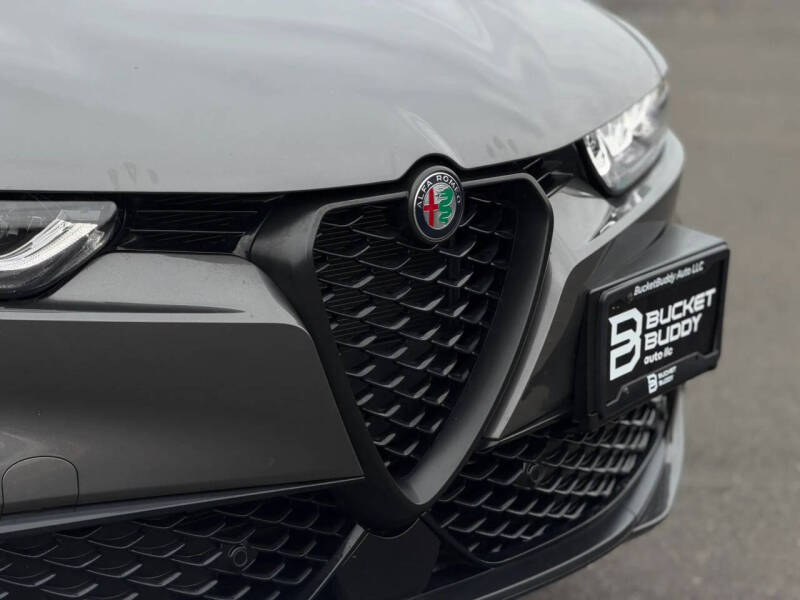2024 Alfa Romeo Tonale Hybrid Veloce