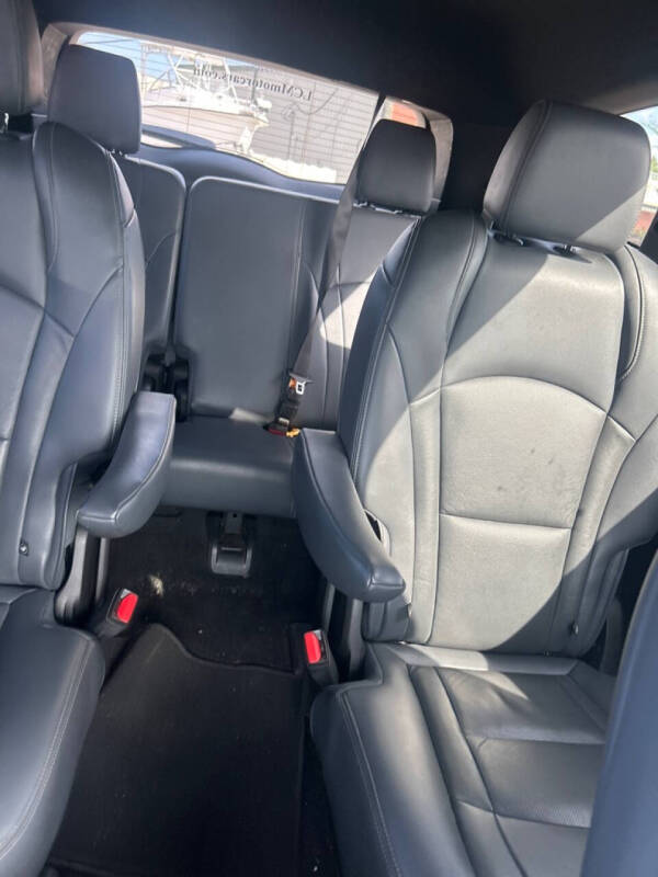 2022 Buick Enclave Essence