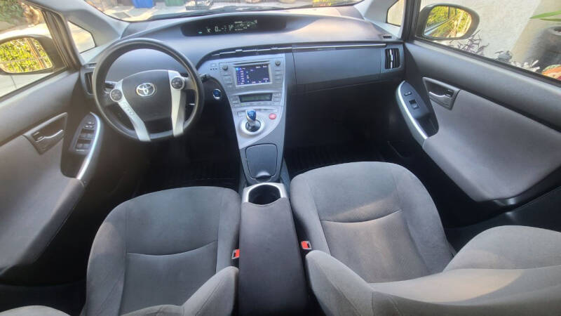 2015 Toyota Prius Three