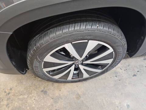 2024 Volkswagen Taos SE