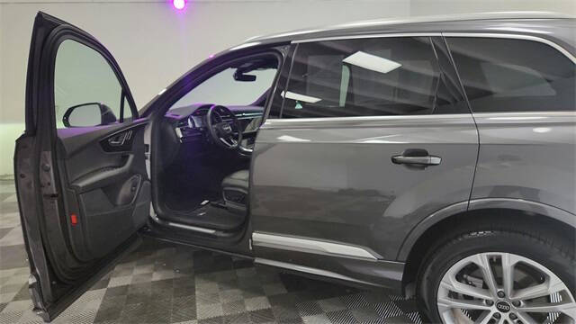 2025 Audi Q7 quattro Premium 45 TFSI