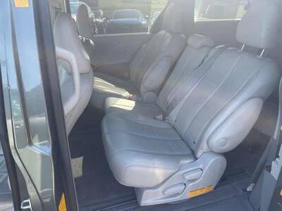 2013 Toyota Sienna XLE 8-Passenger