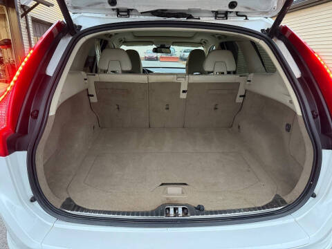 2015 Volvo XC60 T6 Premier Plus