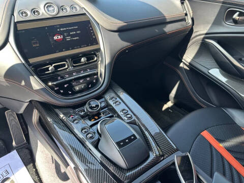 2023 Aston Martin DBX 707